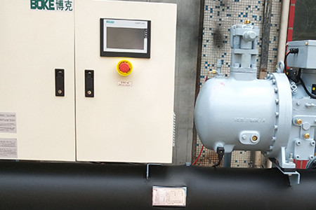 如何預防風冷螺桿式冷熱水機組受潮？