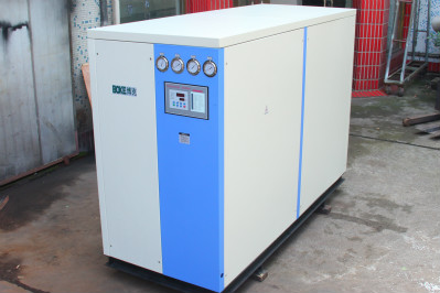 用戶購買水冷箱式冷水機(jī)怎么選擇供貨商？